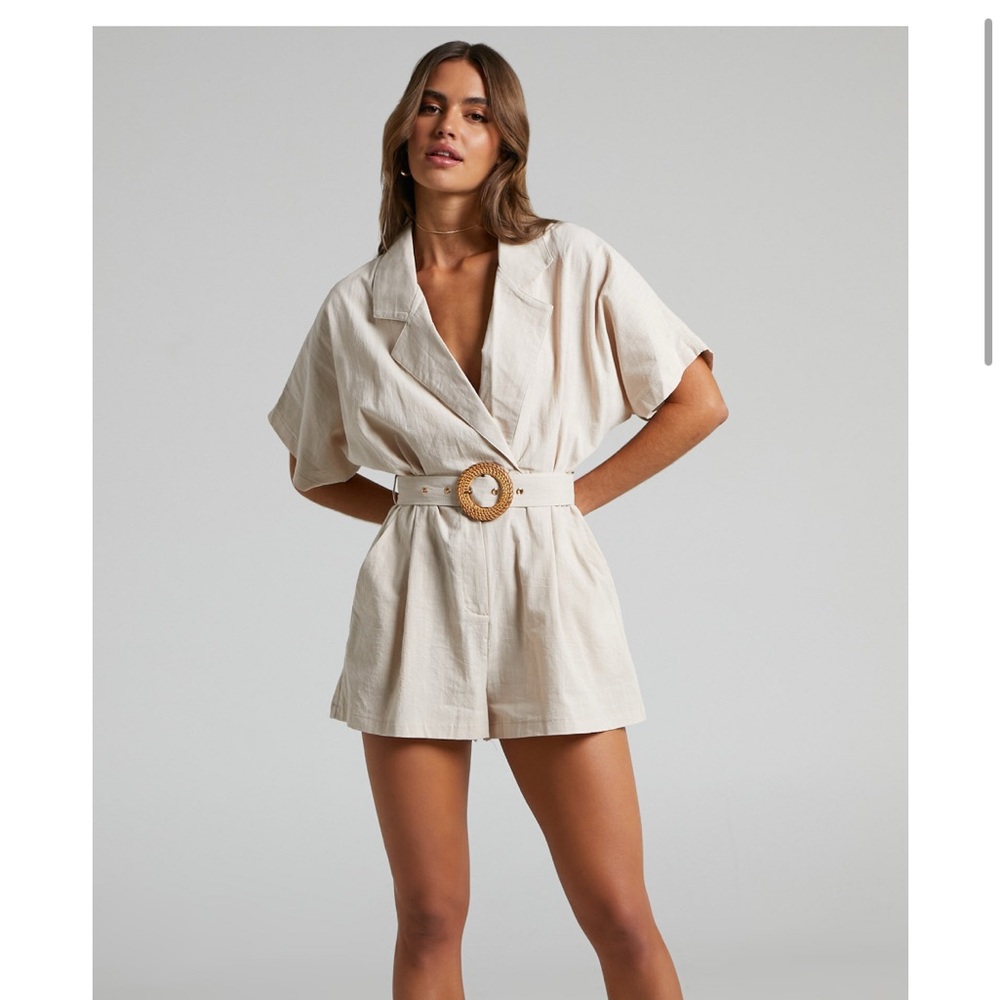 Showpo Cream High Waist Women's Shorts